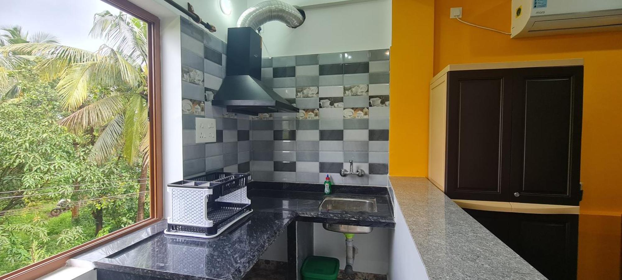 Happy Moon Homestay Aldona Exterior foto