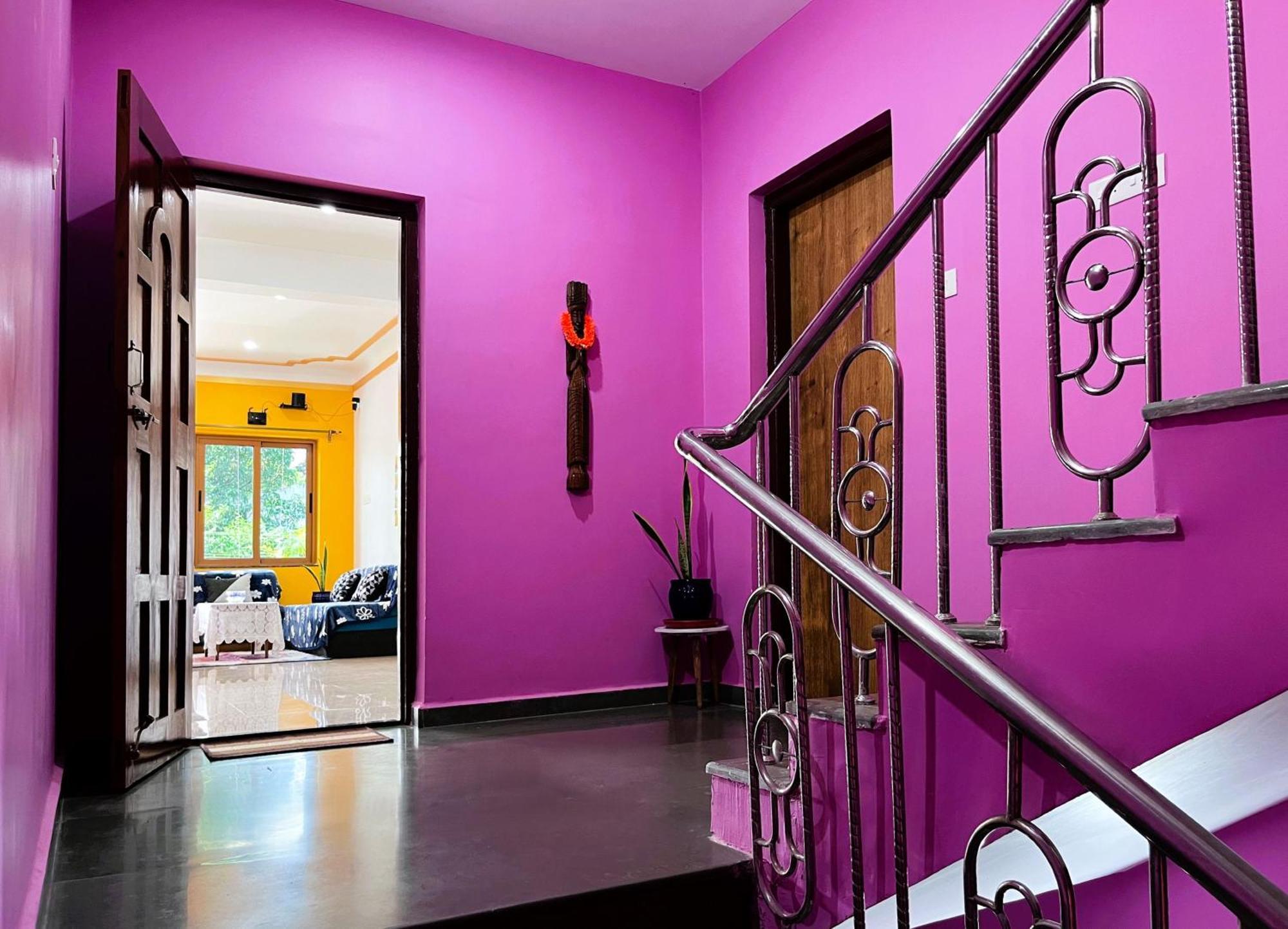 Happy Moon Homestay Aldona Exterior foto